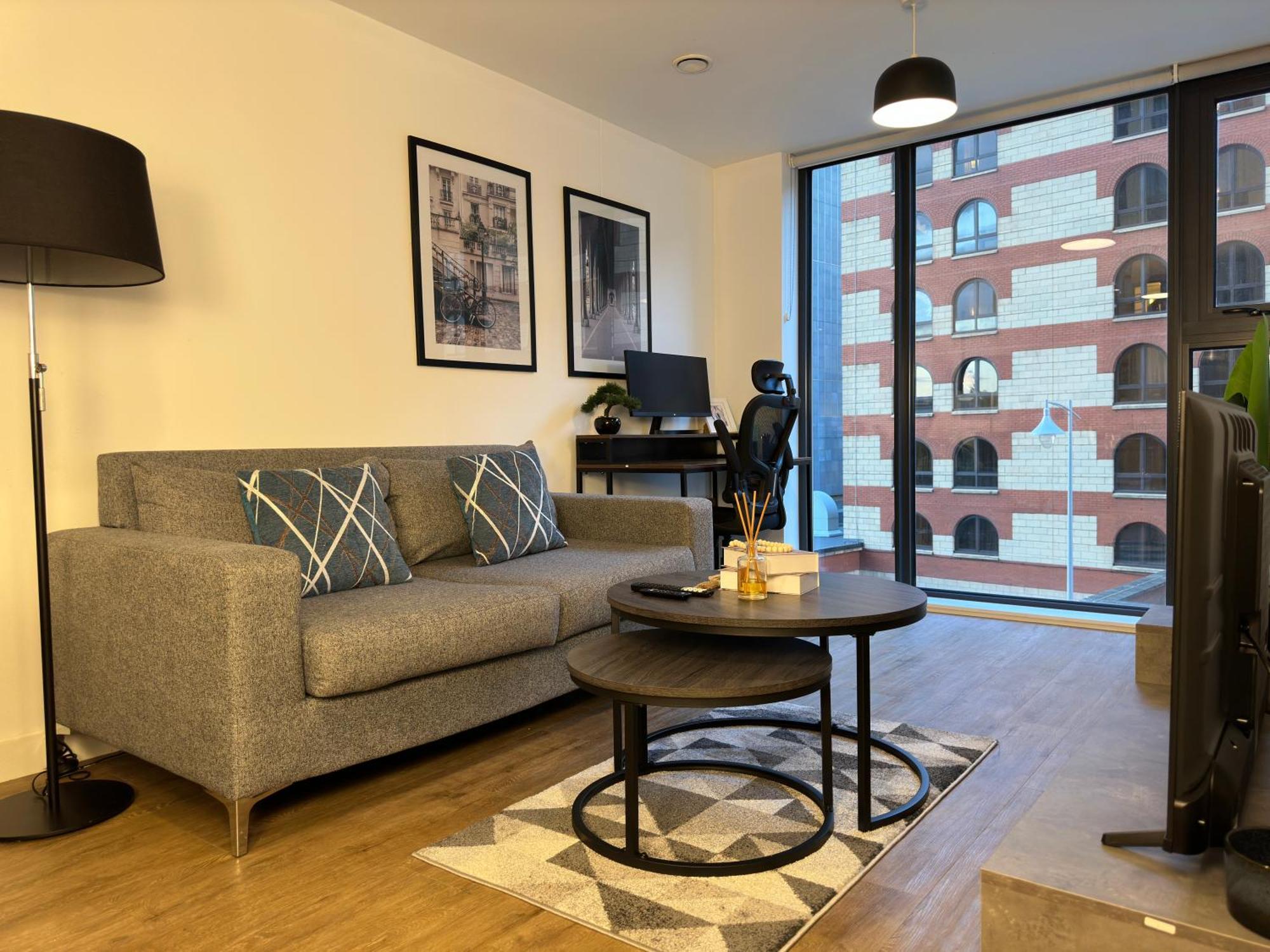 Cozy City Centre Apartment With Free Parking And Free Gym 伯明翰 外观 照片